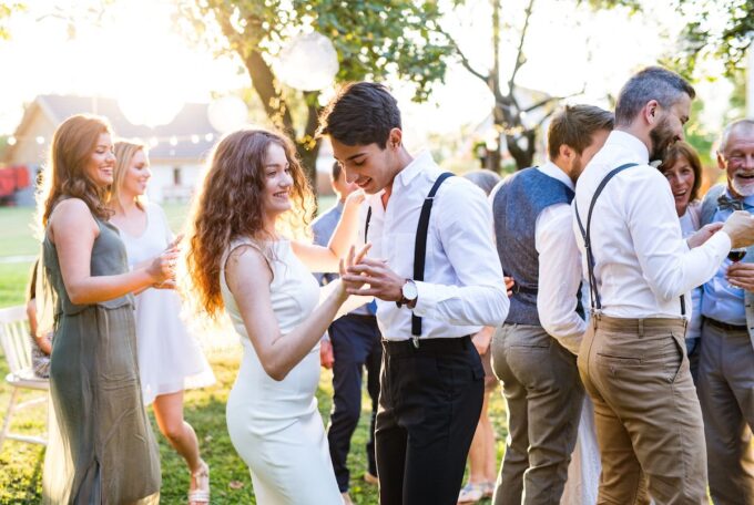 Gästemode für die Hochzeit