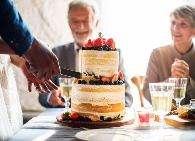 Traditionen rund um die Hochzeitstorte