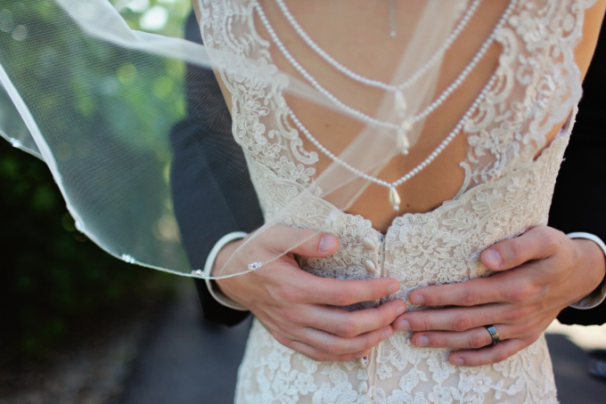 Warum trägt man zur Hochzeit keine Perlen?