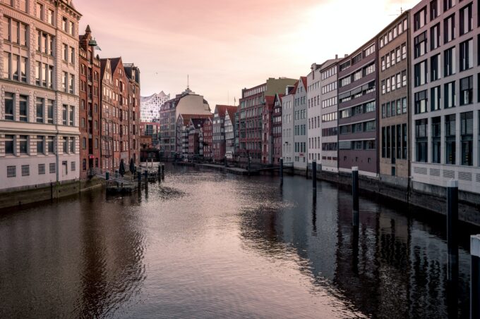 Das Elbdeck Hamburg: Zwischen Speicherstadt und Hafencity